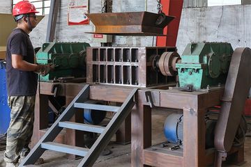 Factory facility photo 4