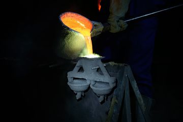 Factory and facilities of Zhejiang Hongxin Sculptures &amp; Arts Co., Ltd.