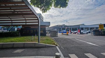 Factory facility photo 4