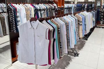 Factory and facilities of Yiwu Kaiyuan Clothing Factory