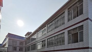 Factory and facilities of Guangzhou Jinfeng Clothing Co., Ltd.