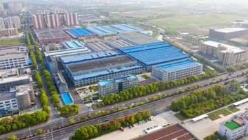 Factory and facilities of Wuxi Zhouxiang Complete Set of Welding Equipment Co., ...