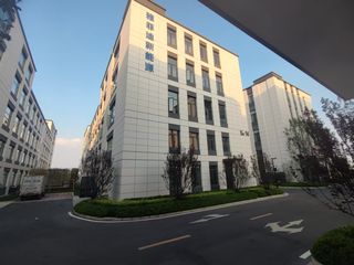 Factory and facilities of Baodingshi Yafeidi Photovoltaic Technology Co., Ltd