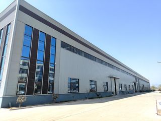 Factory and facilities of Yantai Lanbao Pet Products Co., Ltd.