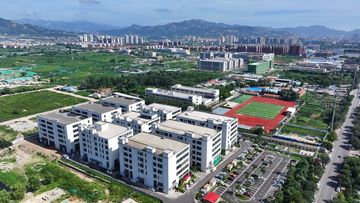 Factory and facilities of Qingdao Yingzhicai Packaging Co., Ltd.