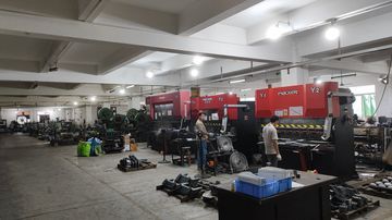 Factory and facilities of Foshan Hongxinchen Automobile Supplies Co., Ltd.