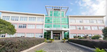 Factory and facilities of NINGBO SELLWELL LIGHTING APPLIANCE CO., LTD.