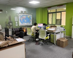 Factory facility photo 5