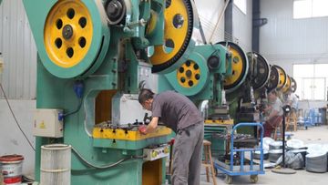 Factory and facilities of ANPING COUNTY DONGJIE WIREMESH PRODUCTS CO., LTD.