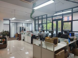 Factory facility photo 4