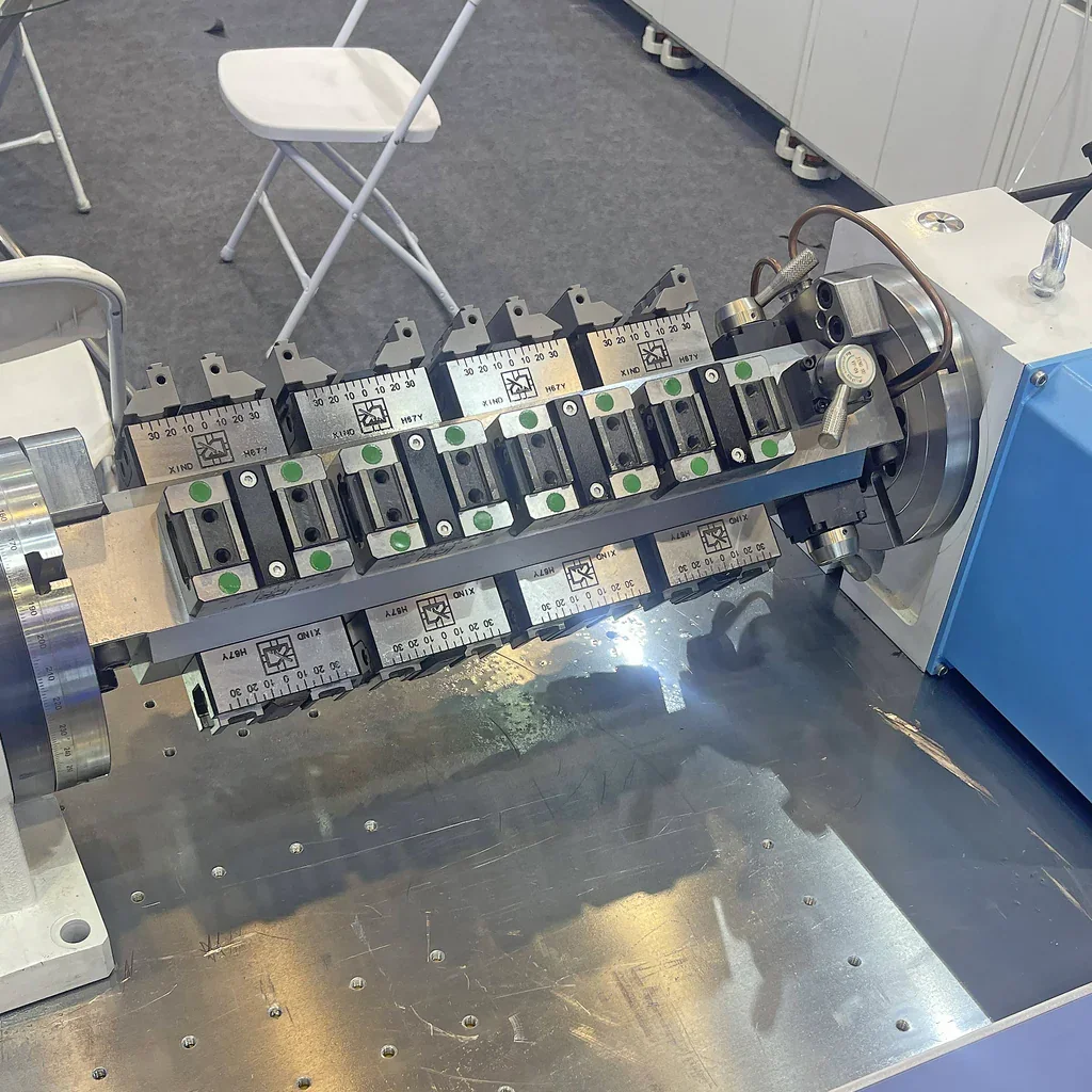 CNC 4-axis Multi-station Hydraulic Self-centering Vise H67Y A16
