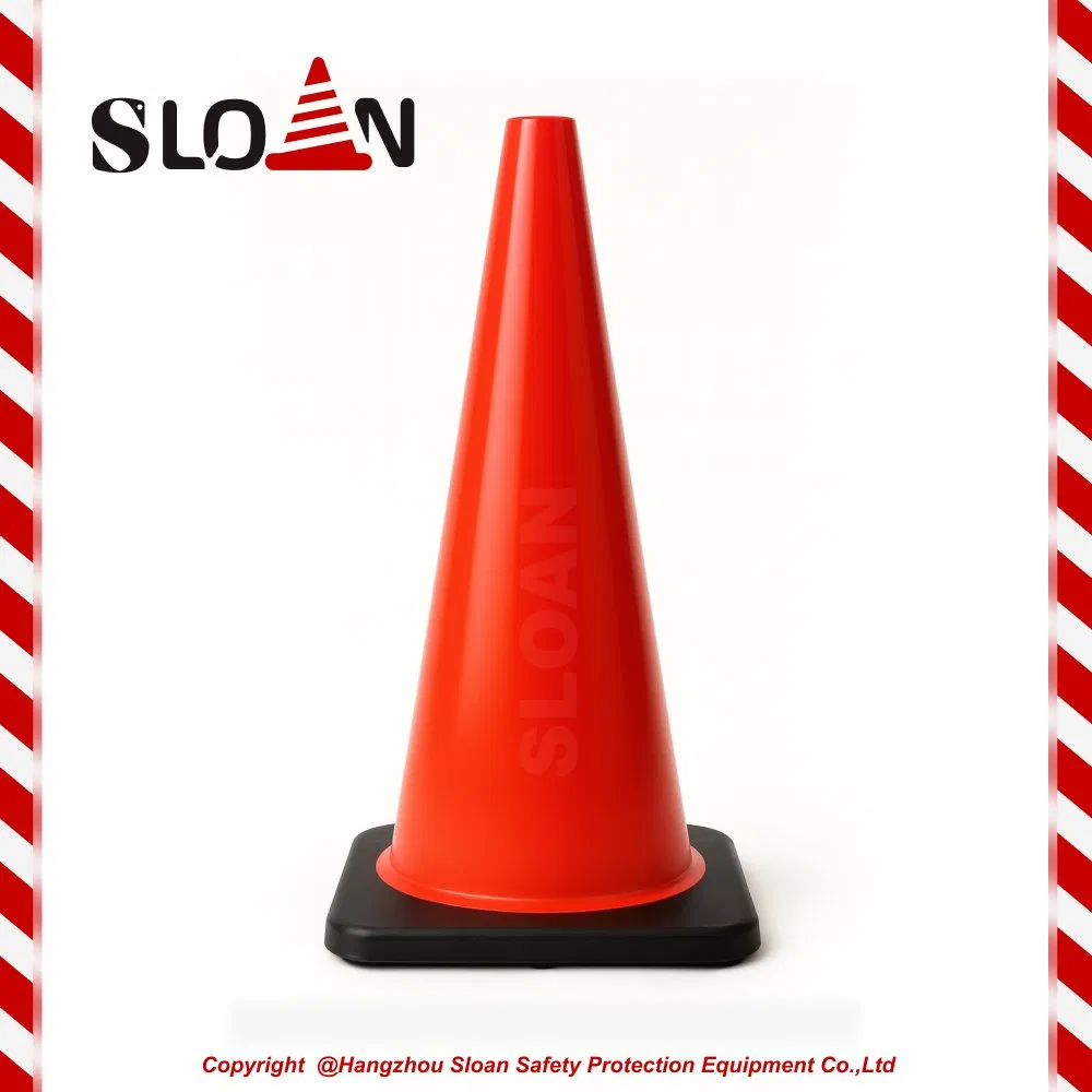 Cono de tráfico de PVC duradero de 70 cm (28 pulgadas) con base negra pesada para seguridad vial
