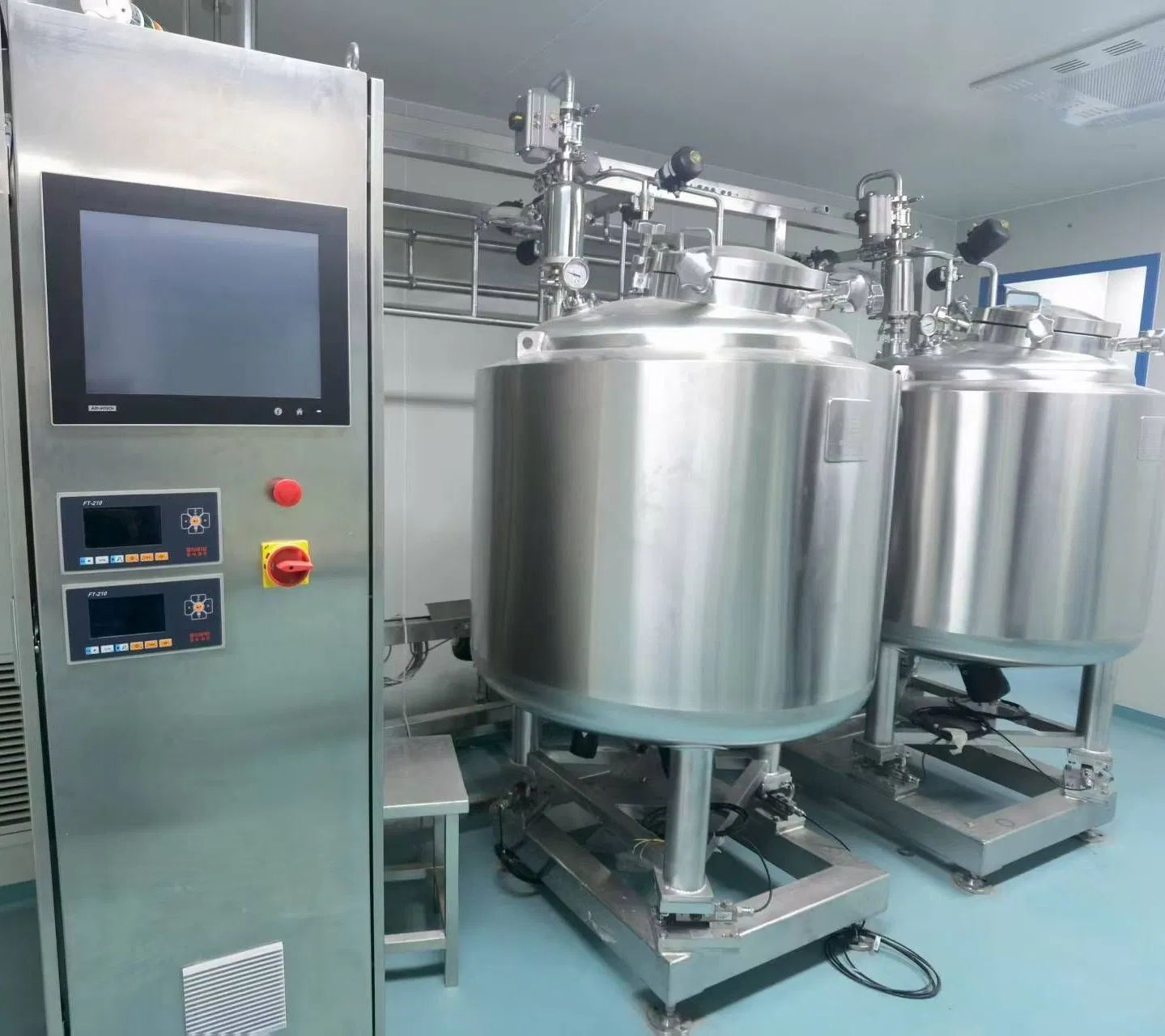 Stainless Steel Pharmaceutical Mixing Tank System