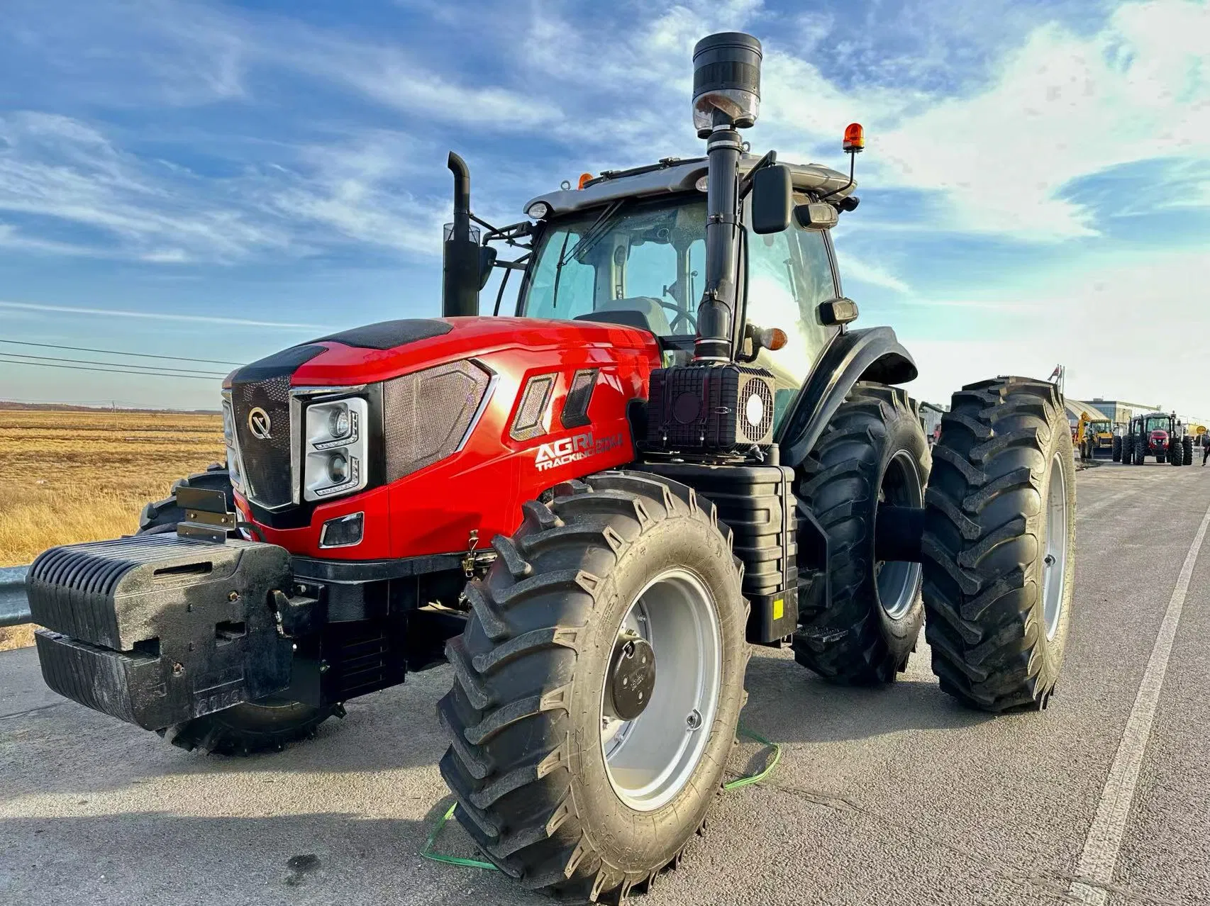 130HP Big Farm Tractor Agricultural Machinery with Cabin