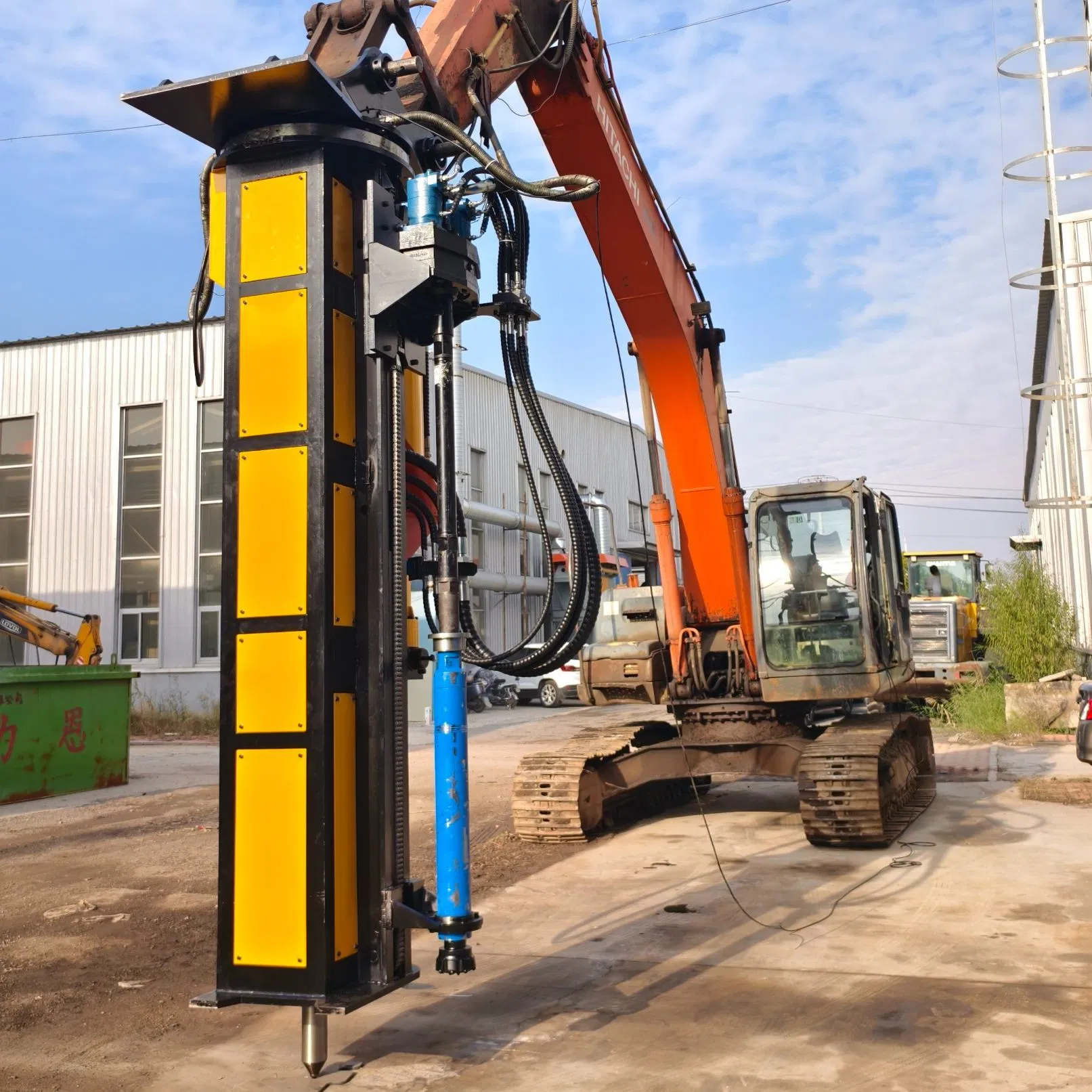 Integrated Rock Drilling and Splitter for Use in Mines