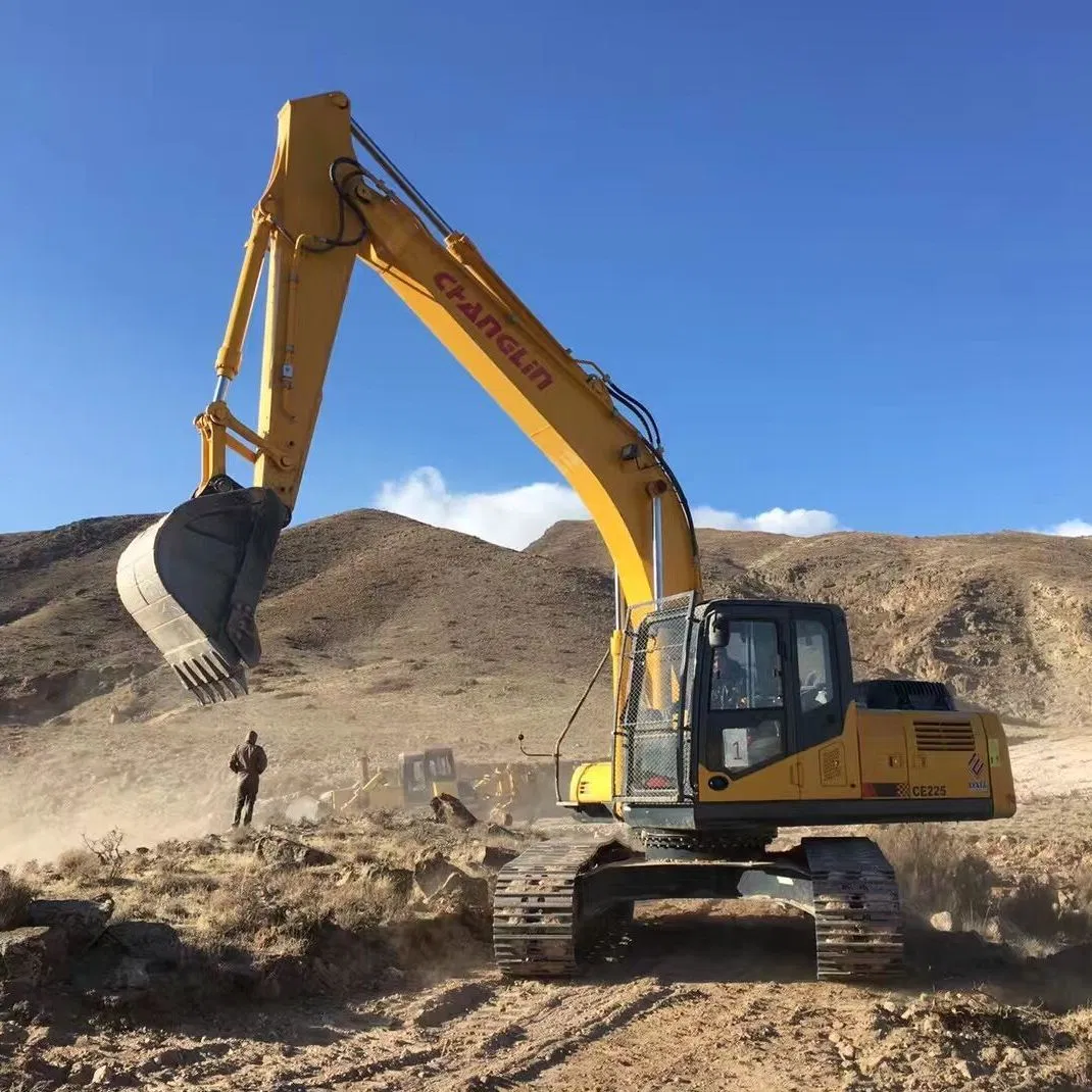 Heavy-Duty 20 Tons Crawler Excavator for Earthmoving Tasks