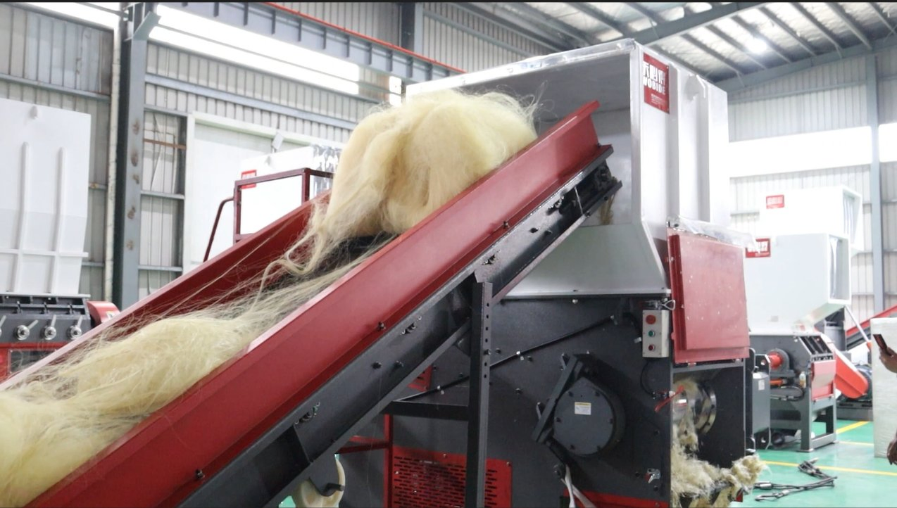 Industrial Paper Plastic Shredder Pallet/PE Pipe Single Shaft Shredder