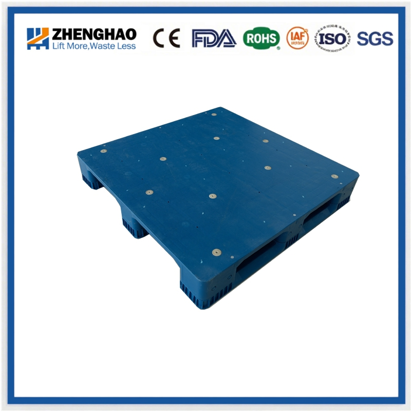 Pallet in plastica piatto assemblato 1000X1000X160mm con 9 tubi in acciaio