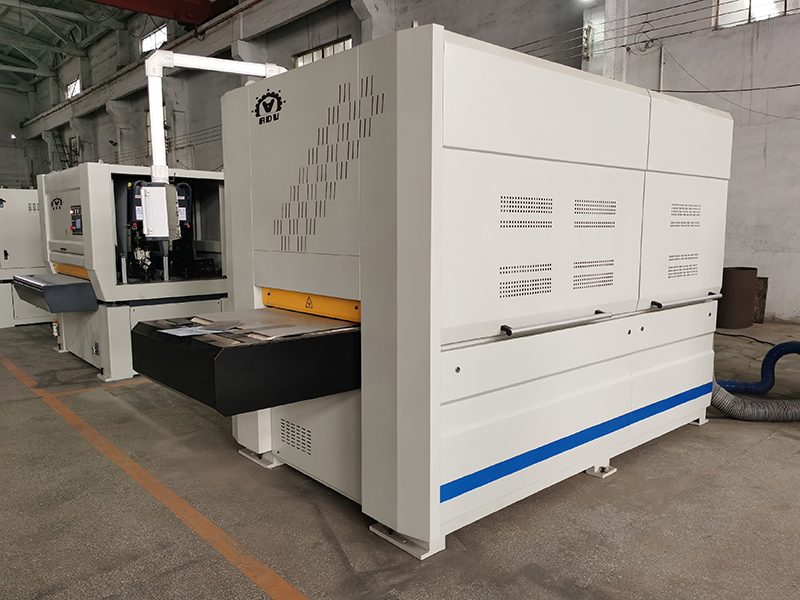 Metal Rust Removal, Hairline Finish, Holes Edges Rounding Polishing Deburring Machine