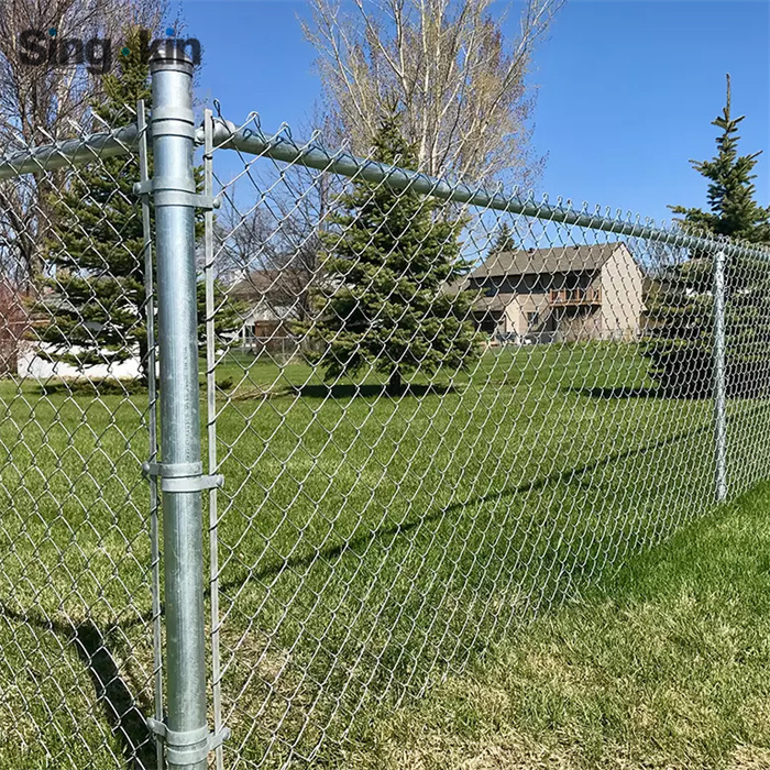 Galvanized Chain Link Fence Cyclone Wire Mesh Fence
