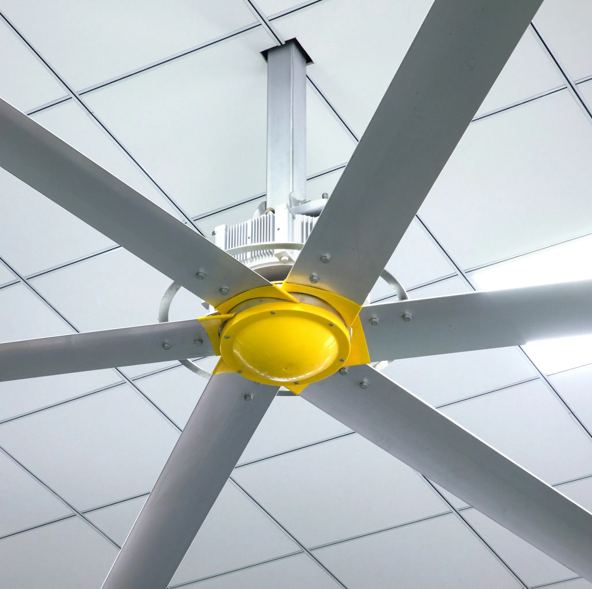 High Efficiency Hvls Industrial Ceiling Fan for Warehouse Ventilation and Cooling