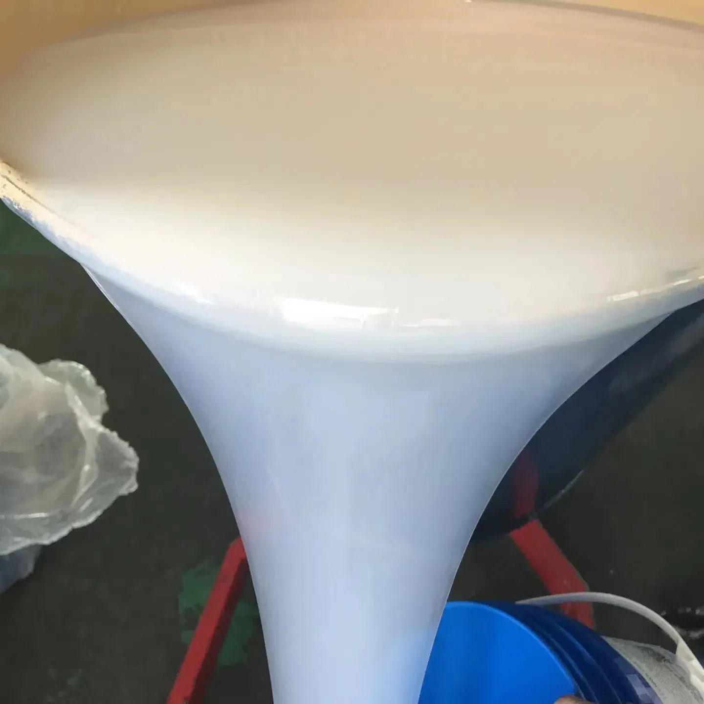 RTV2 Silicone Rubber Condensation Cured and Addition Cure Liquid Silicone