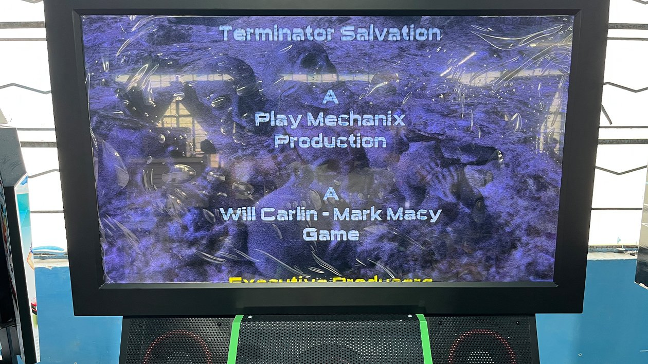 Terminator Salvation 42 LCD Jeu d'arcade de tir au pistolet à deux joueurs