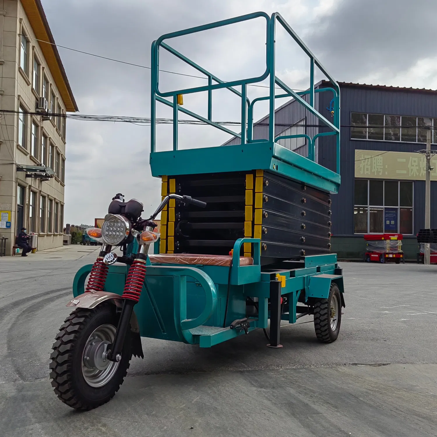 Plataforma de tijera para triciclo eléctrico 500 kg 4 m