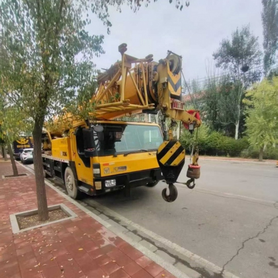 Grue mobile de 25 tonnes de haute qualité, faible nombre d'heures, aucun accident, prête à être expédiée dans le monde entier