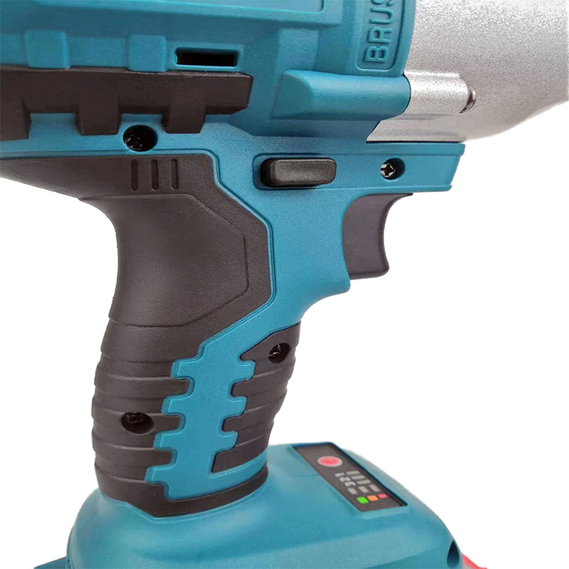 Ergonomic Grip Adjustable Wrench for Comfortable Use and Control