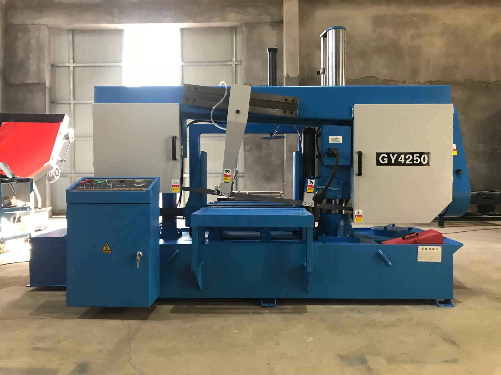 Horizontal Band Saw Metal Cutting Band Sawing Machine