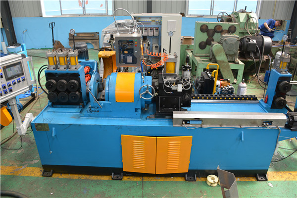 Wxc80ba Round Alloy Steel Bar Peeling Machine