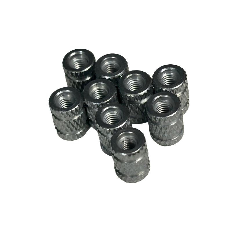 Piezas pequeñas de acero inoxidable mecanizadas con precisión personalizada en CNC de cinco ejes
