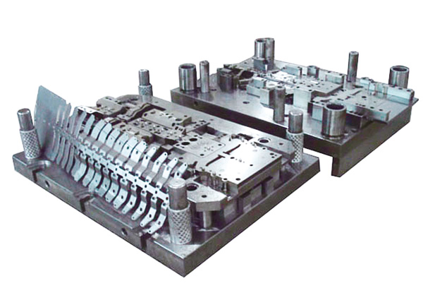 SGS Certification Progressive Stamping Die for Nissan Auto Part Mold