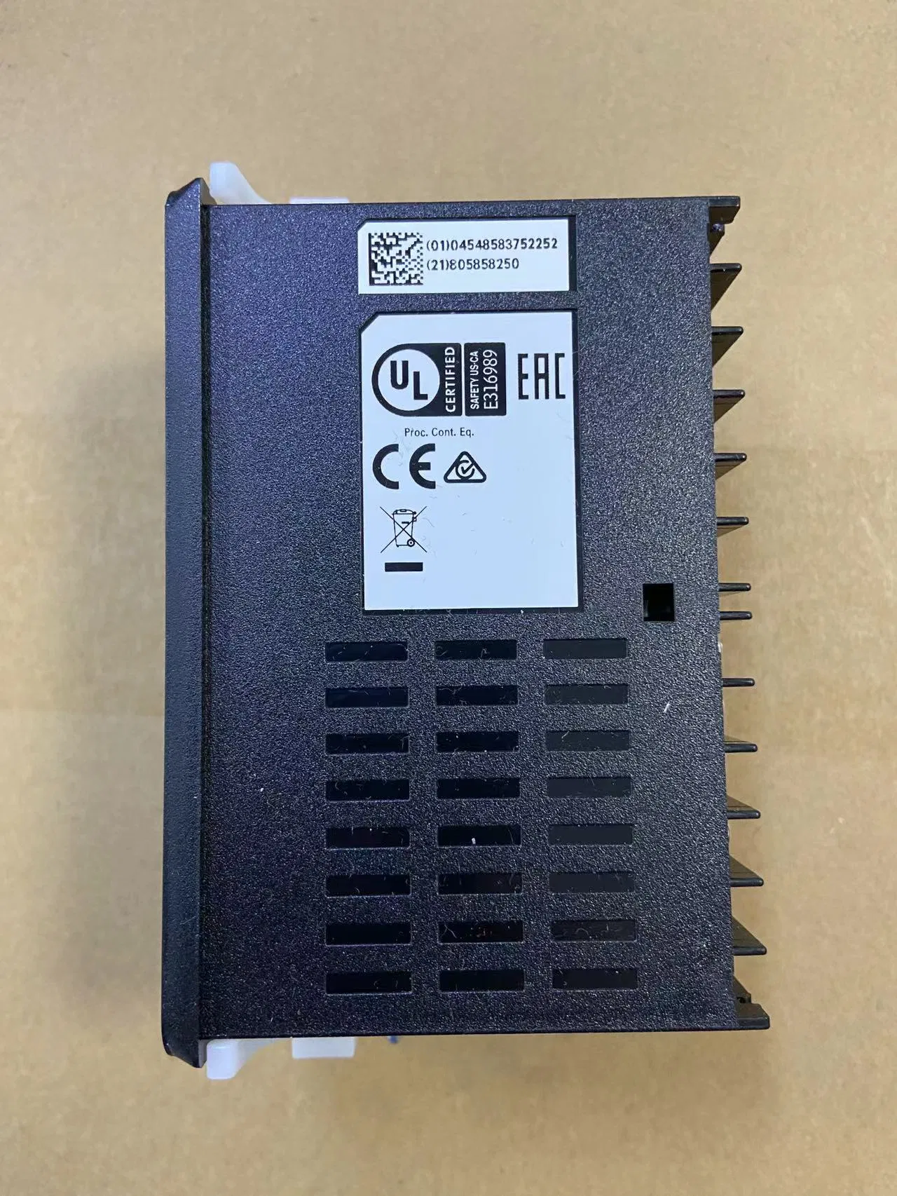 Omron E5EC-RR1ASM-836 Digitaler Temperaturregler