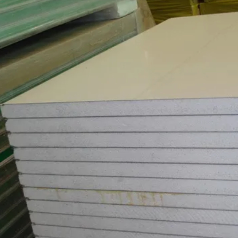 Panel sándwich PU EPS para techo y pared en construcción de estructura de acero