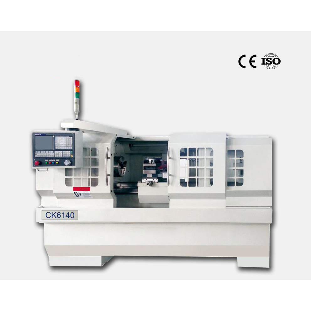 Tour à banc plat CNC de haute précision Senmo CK6140 pour un tournage efficace