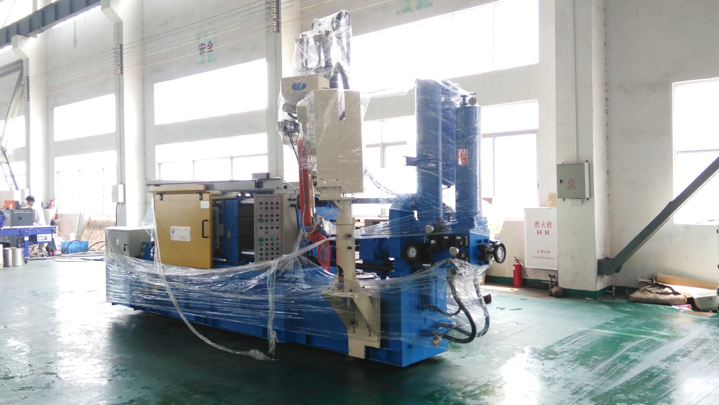 Máquina de fundición a presión de cámara fría de 160T para aleación de latón
