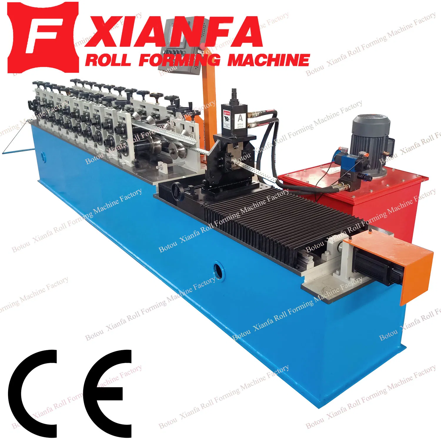 Metallstanzen Löcher L-Winkel Rollumformmaschine Eckperlenmaschine Metall-L-Profil-Umformmaschine