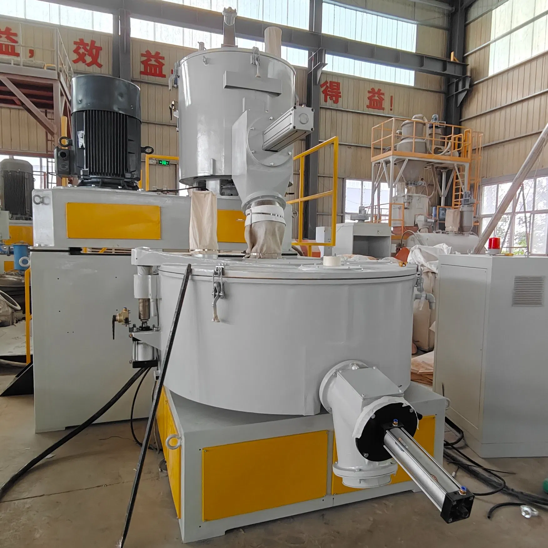 Type 500/1000 e 800/2500 PVC Foam Board SPC Flooring Sheet WPC Door Board Raw Material High Speed Hot and Cold Mixing Machine