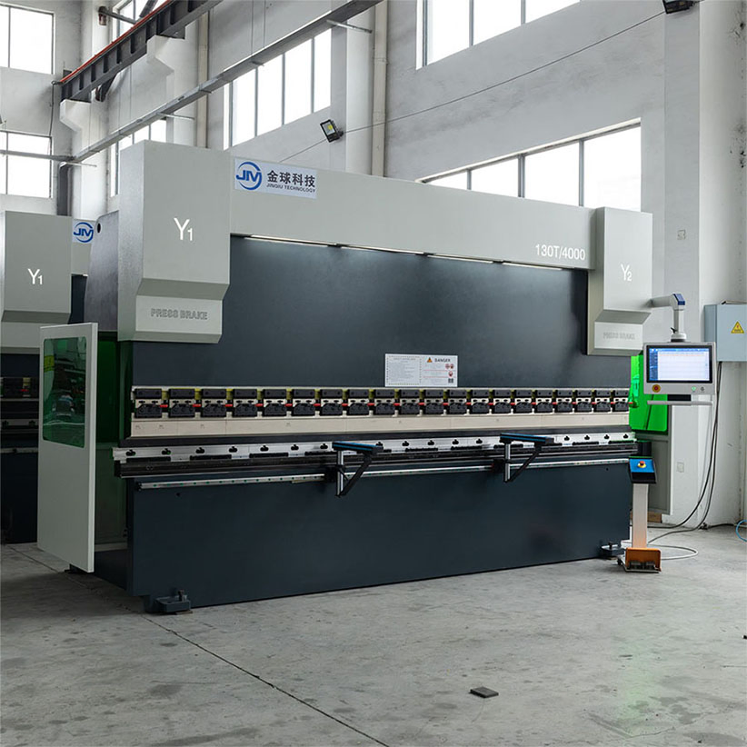 Heavy Duty CNC Hydraulic Servo Press Brake Machine with Automatic Crowning