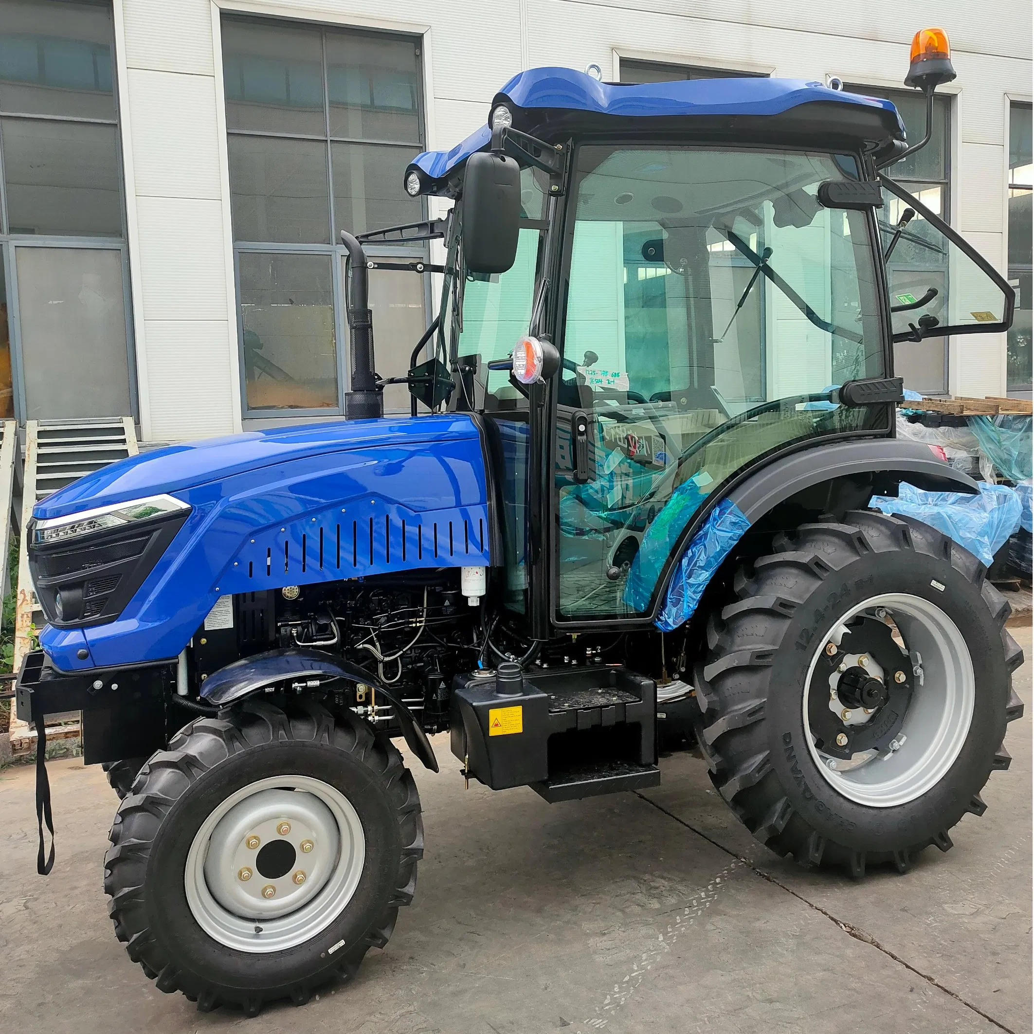 Suivi agricole Tracteur de petite ferme 30HP-60HP avec GPS et cabine climatisée