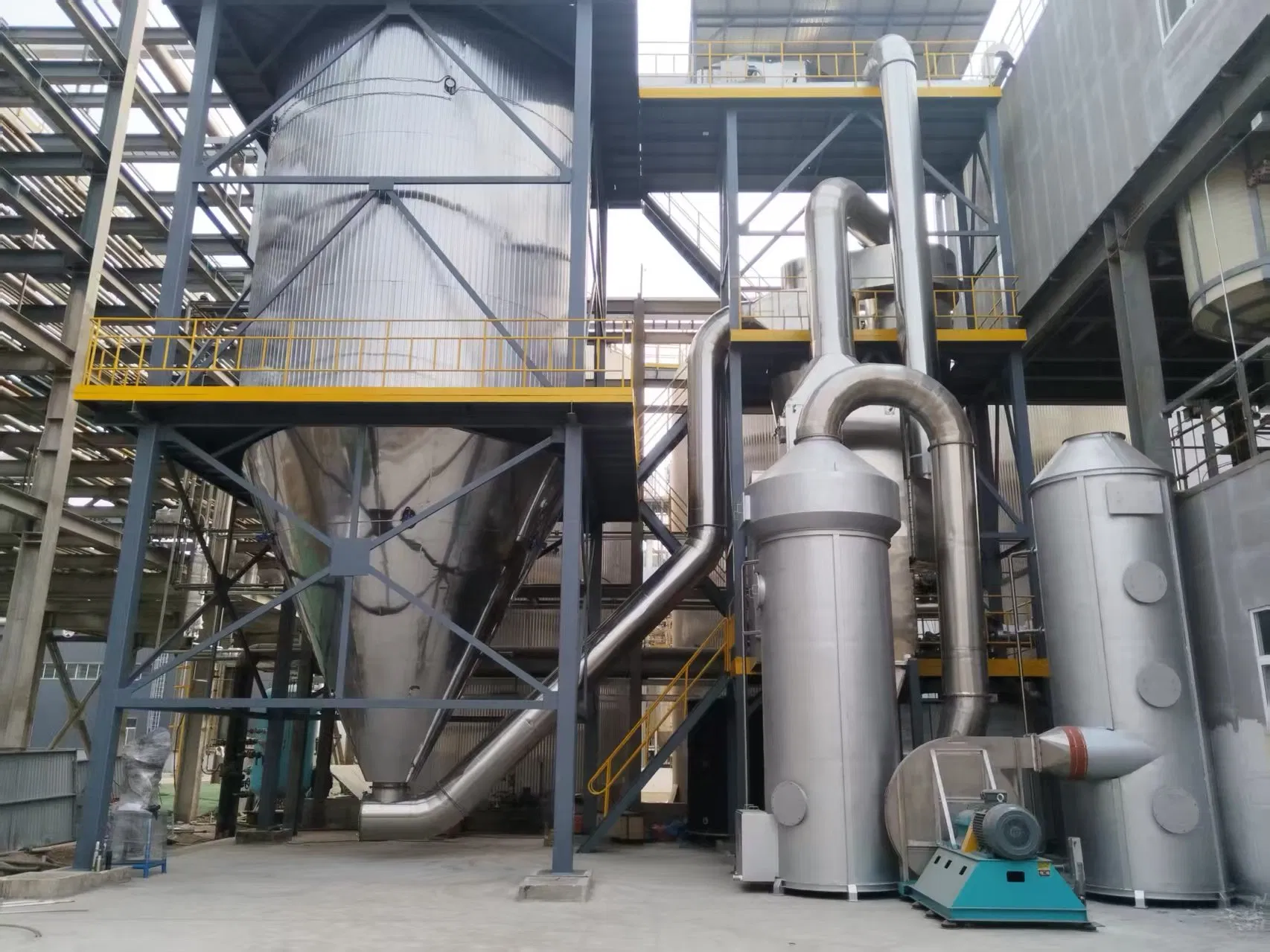 Attrezzatura industriale per l'essiccazione a spruzzo centrifuga, resistente all'usura e durevole, per fertilizzanti agricoli