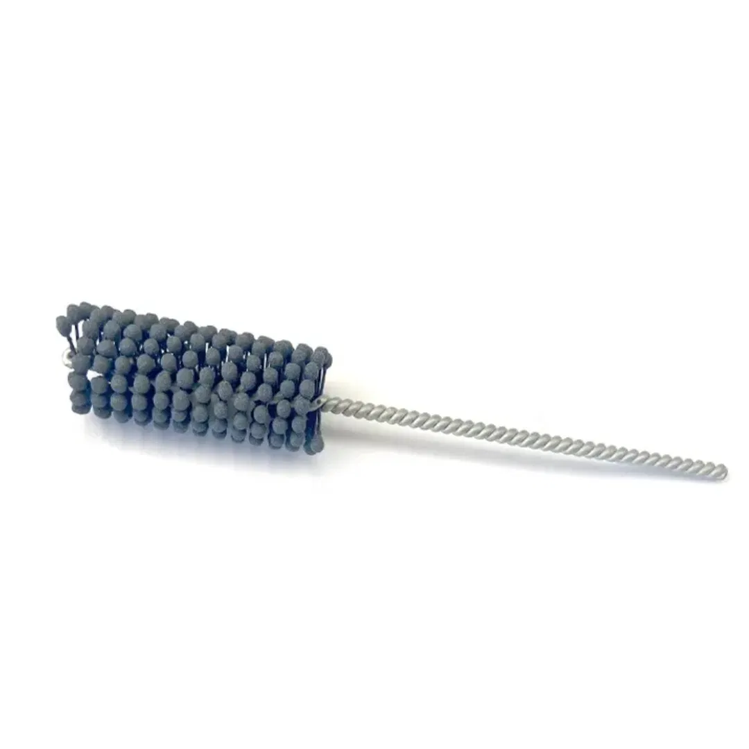 Brosse de rodage flexible en carbure de silicium abrasif à poignée en fil torsadé pour l'ébavurage et le polissage des trous intérieurs
