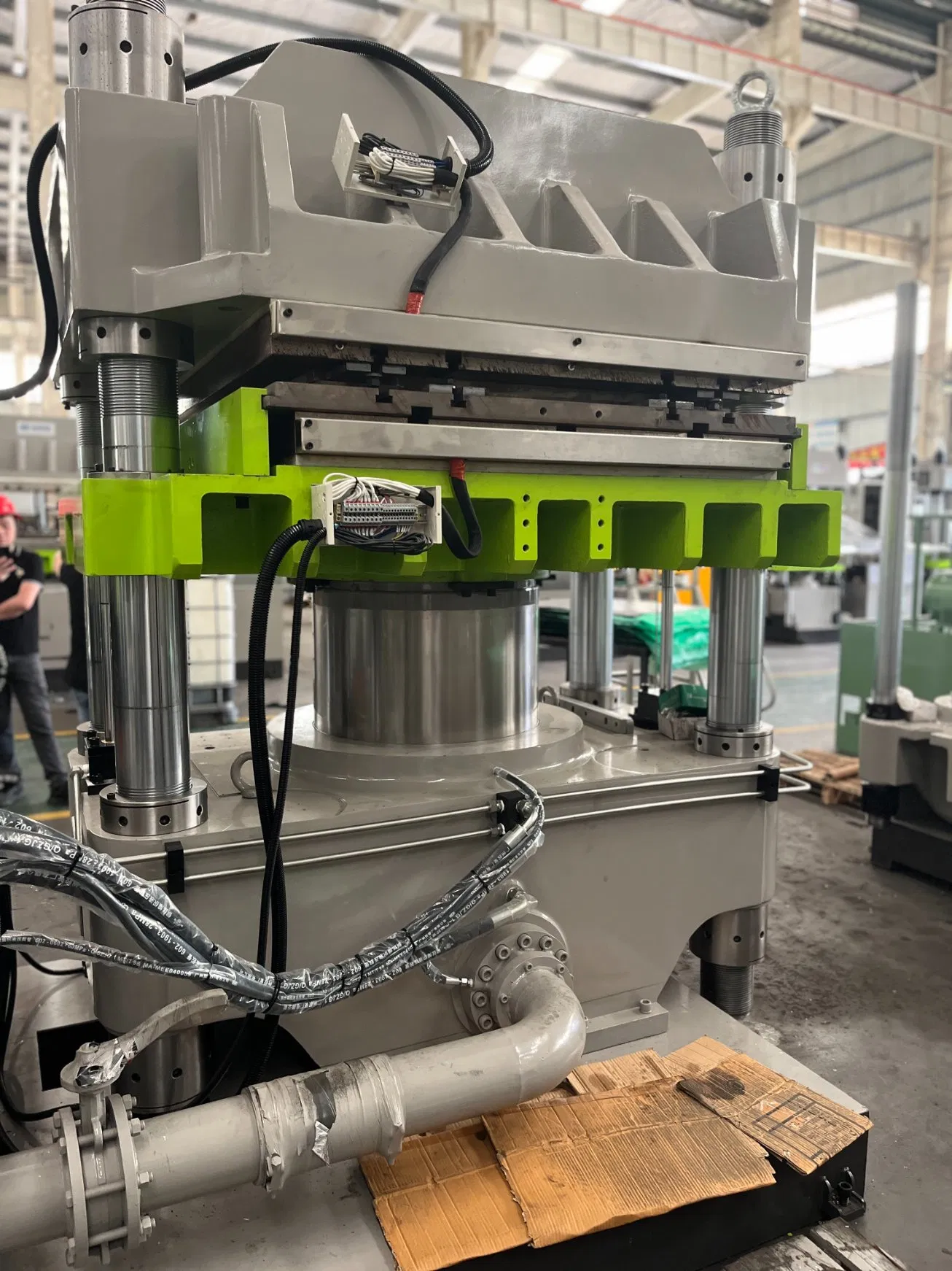 High Quality Compression Press Vulcanizing Machine for Making Rubber Products Carpet