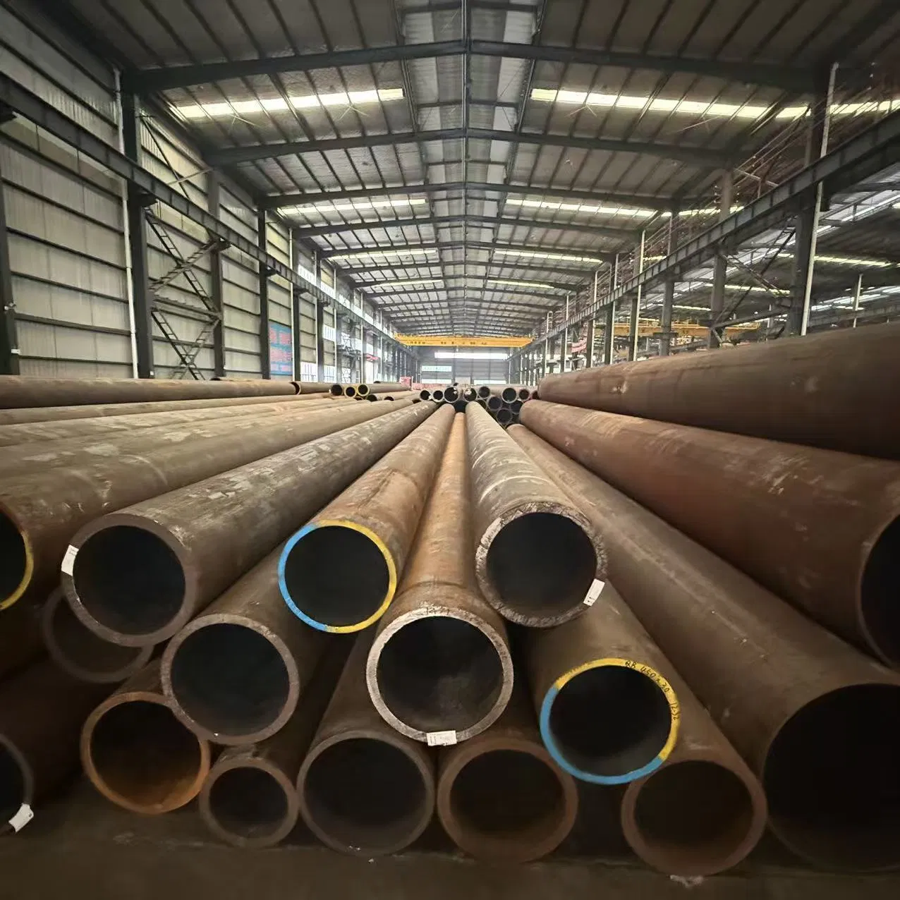 Carbon Steel Seamless Pipe Q235B Hot Rolled Steel Pipe Price Per Ton