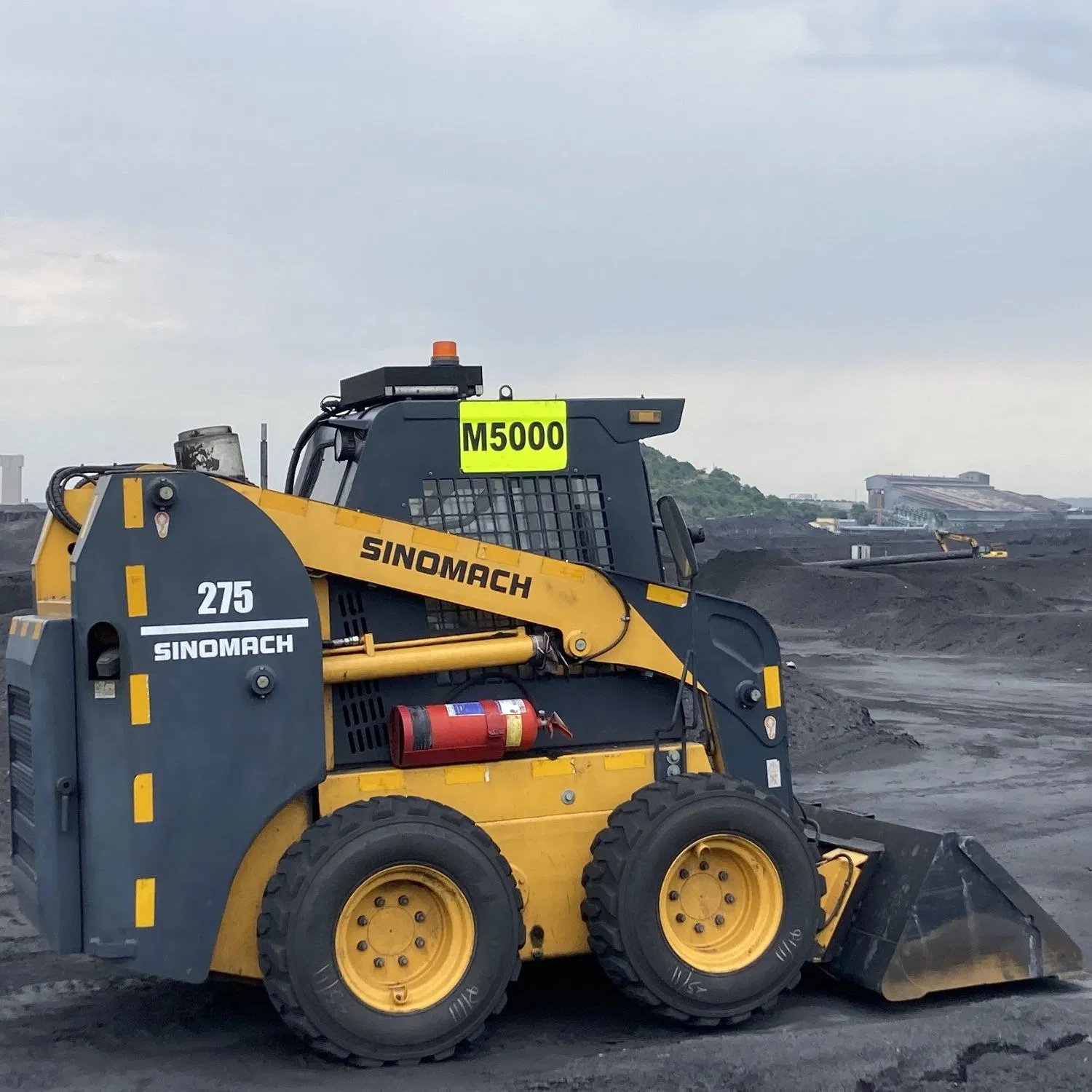 75HP Powerful Skid Steer Loader for Heavy-Duty Construction Tasks