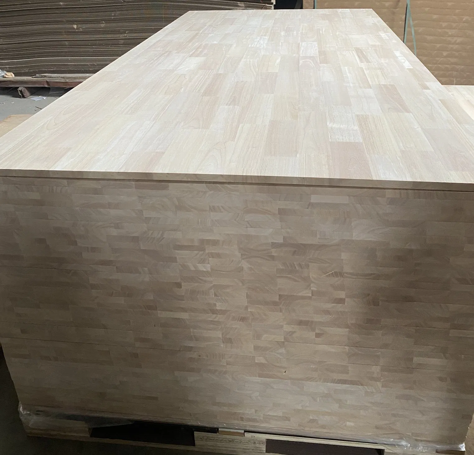 18mm Rubberwood Finger Joint Laminated Board for Top Grade Furniture