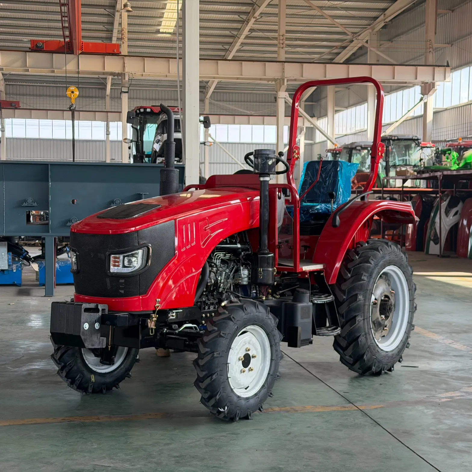 Farm Tractor Mini 4WD Cheap Price 25-50HP Tractor for Sale