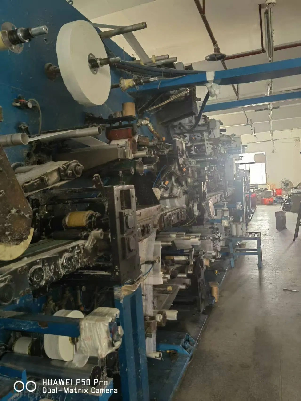 Second-Hand-Gebraucht-Damenbinden-Herstellungsproduktionslinienmaschine